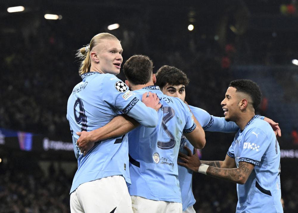 球队后场的 球队后场的